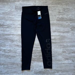 NWT!! ADIDAS crop leggings size large